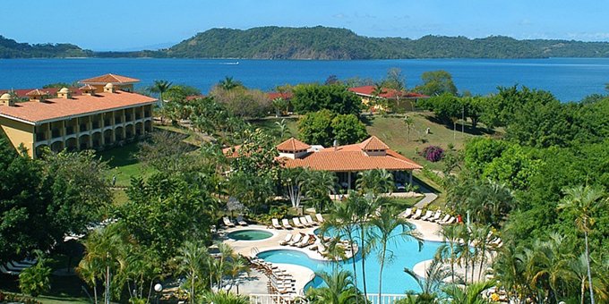 The Occidental Allegro Papagayo is a 4 star all-inclusive resort located on Playa Manzanillo along the Gulf of Papagayo.  Hotel amenities include swimming pool, restaurants, bars, volleyball courts, and internet.
