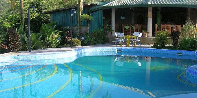 Hotel Palmeral Dorima is a comfortable hotel located in the southern zone of Costa Rica in Rio Claro. Hotel amenities include swimming pool, whirlpool, restaurant, wireless connection, laundry service and tropical gardens.