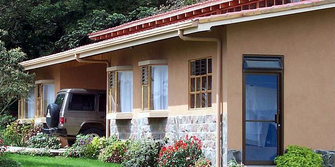 Hotel Las Orquideas is a bed and breakfast style hotel located in Monteverde. Hotel amenities include, laundry and ironing service, game room, private parking, satellite TV area, internet access, private trails, kitchen facilities, gardens and luggage storage.