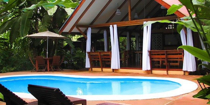 Namuwoki Lodge offers tastefully decorated bungalows with a Caribbean flair.
