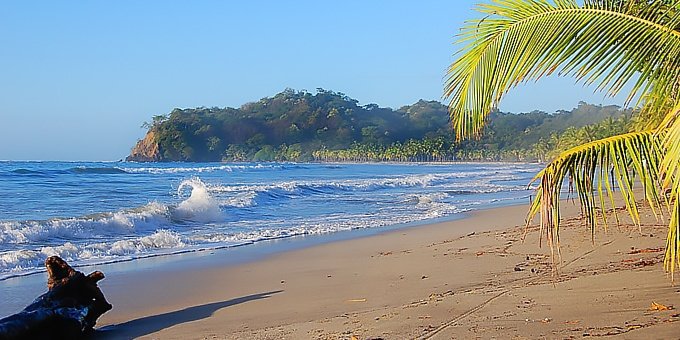 Playa Samara is located in the Northwest Pacific, which is one of the driest climates in Costa Rica.