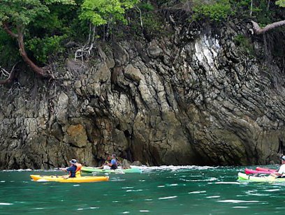 Coastal Kayaking and Snorkeling - Iguana Tours