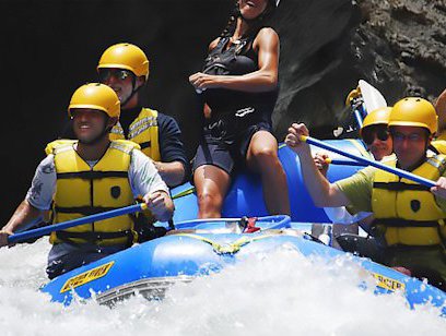 Whitewater Rafting Rio Pacuare - Exploradores