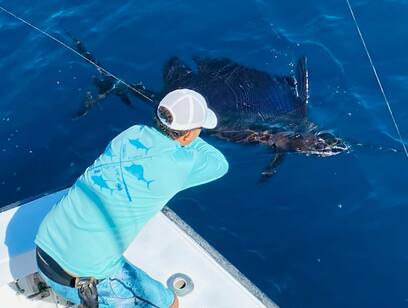 Sportfishing 27 Foot Dusky Outcast - Full Day