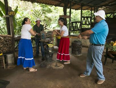 Coffee Chocolate and Sugar Cane Tour at Vida Campesina