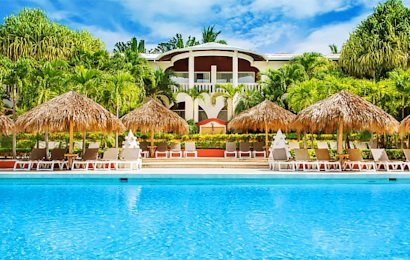 Located in the center of Tamarindo, the 240 room Hotel Tamarindo Diria Resort is comprised of three separate “villages” in one convenient resort.