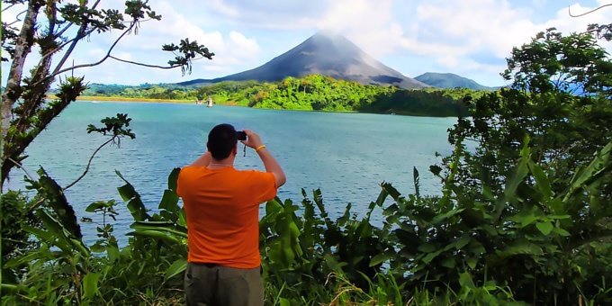 A gorgeous scene in Arenal Volcano National Park