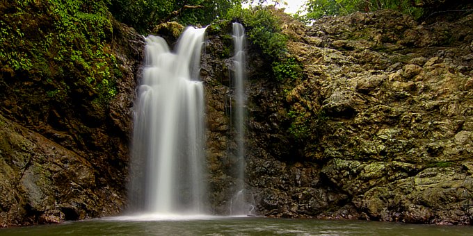 Today’s tour is a dream-come-true horseback ride along pristine Costa Rican beaches leading to a refreshing waterfall called El Chorro. Here you’ll take a break for a swim or walk the beach while your guide provides fresh fruit and water. The tour begins at Montezuma Expeditions in the town of Montezuma. You’ll meet your guide who will match you up with a well-mannered horse according to your riding ability. This is an approximate 8-mile ride lasting around 3 hours. The tour includes an experienced guide, horses, fresh fruit, and water. Since the tour is tide dependent, you will be scheduled at low tide. It is best to wear lightweight long pants and you’ll need totally enclosed shoes for the stirrups. Please bring sun protection like a hat and sunblock, plus your camera to take home the memories.