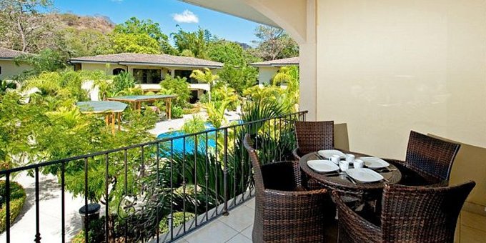 Casa del Sol Condominiums is a condominium resort style property located within walking distance to the beaches of Playa Potrero and Penca.  Resort amenities include swimming pool,concierge service and convenient location.