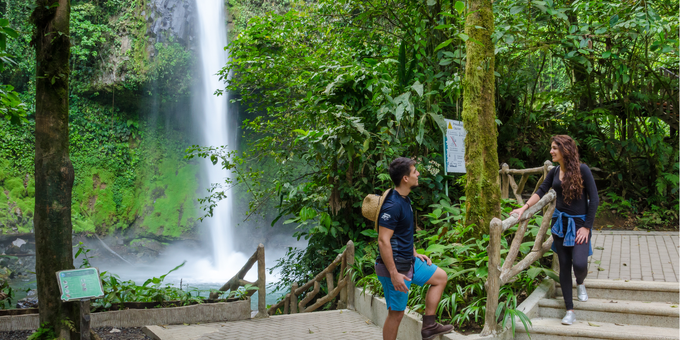 COMBINATION TOUR HANGING BRIDGES LA FORTUNA WATERFALL AND VOLCANO HIKE