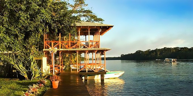 Enjoy luxury in the wilds of Tortuguero at the Manatus Hotel.