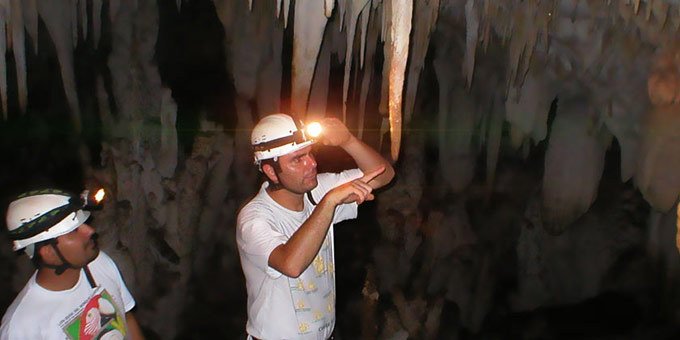 Barra Honda National Park delivers the unexpected. Its numerous caves offer you a look into the past while its plentiful wildlife and natural beauty make the perfect backdrop to your adventure.