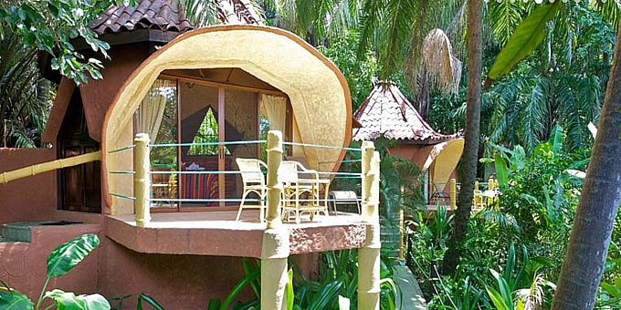 There are a lot of hotels in the Nicoya Peninsula area, but only a handful have the right combination of comfort, quality, service and location that equate to a great overall value.