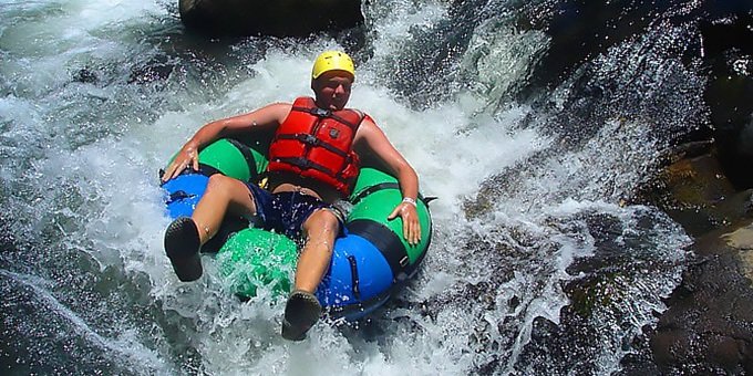 El Jobo, Costa Rica, offers a variety of tours and activities for visitors to enjoy. Explore nearby national parks like Palo Verde or Santa Rosa, where you can witness diverse wildlife and natural beauty.