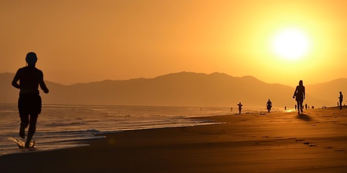 The port town of Puntarenas is best known to tourists for the ferry to the Nicoya Peninsula. The town is however a favorite destination for locals and port for cruise ships.