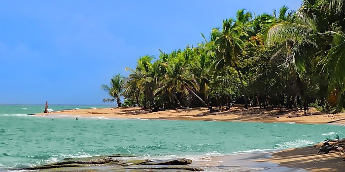 A sleepy, little fishing town in Costa Rica’s southern Caribbean, Punta Uva welcomes you with calm, blue waters and white sand beaches. Swim to a coral reef nearby or just enjoy the tranquility.
